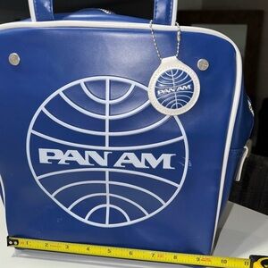 RARE Original Vintage Pan Am bag in Leather with Certificatation never used